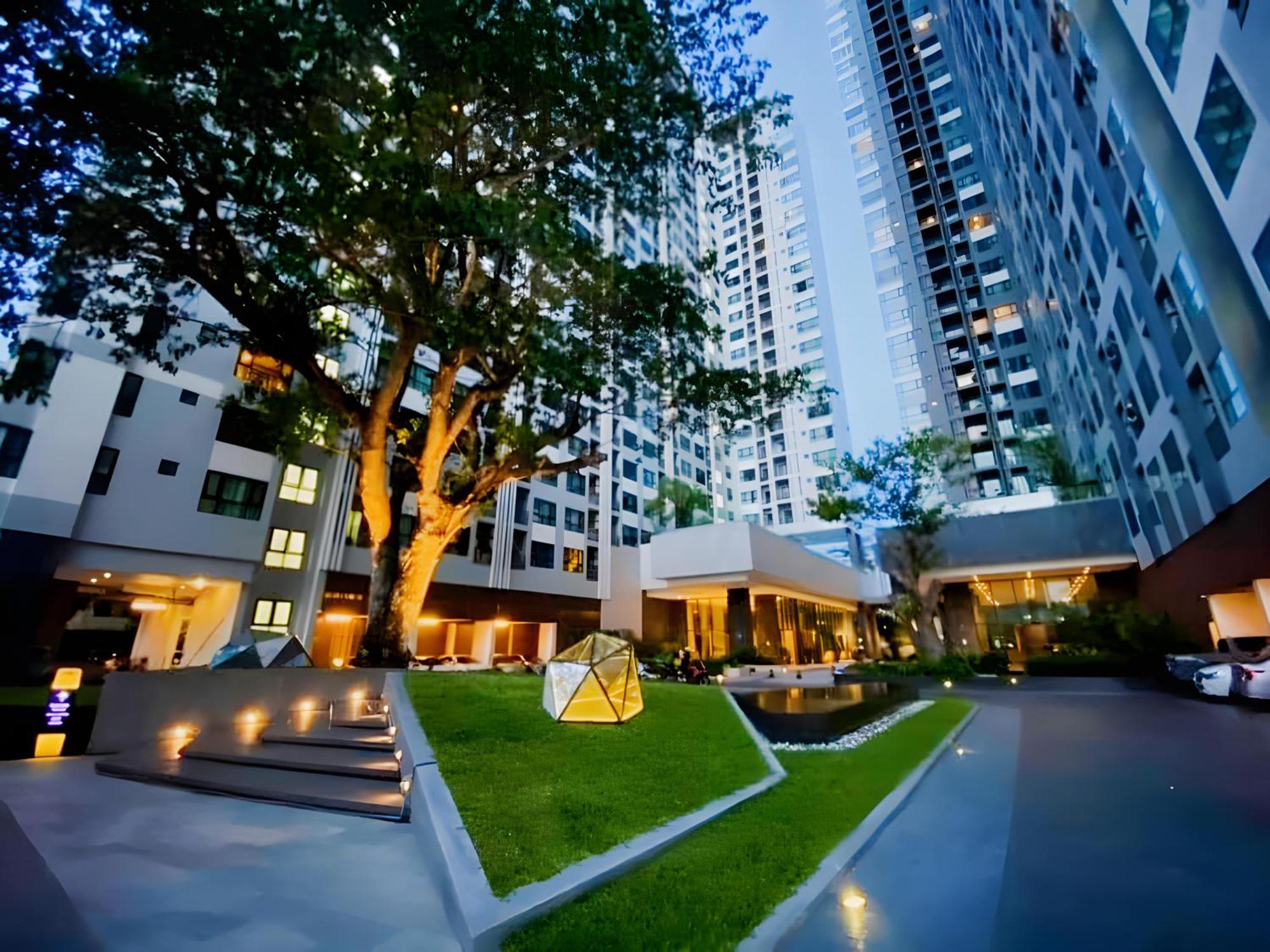 The Base Apartments At Central Pattaya Eksteriør bilde